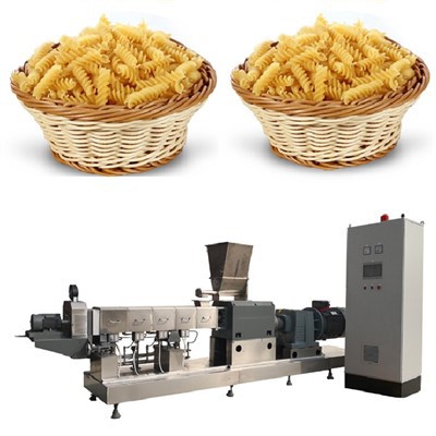 Mașină de extrudare pentru paste macaroane